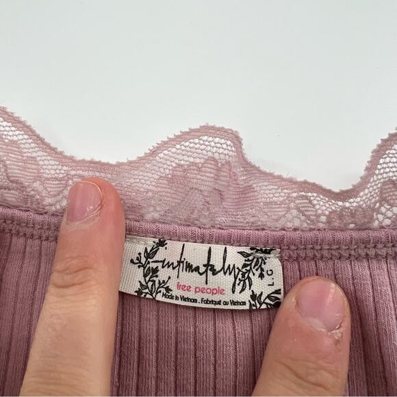 Intimately Free People Lace Trim Rib Crop Top Pink Women’s Shirt Classic Twist - Picture 5 of 8